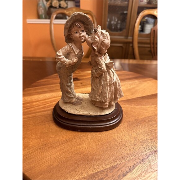 Boy & Girl Kissing Figurine 7 3/4"H x 6"W x6"W Multicolor - Picture 12 of 14